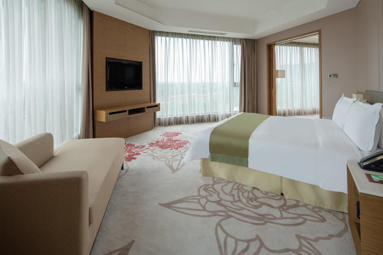 Holiday Inn Nanyang By Ihg Εξωτερικό φωτογραφία